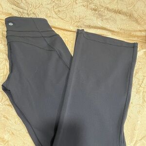 LULULEMON NWOT Women's Black Yoga Pants size 6